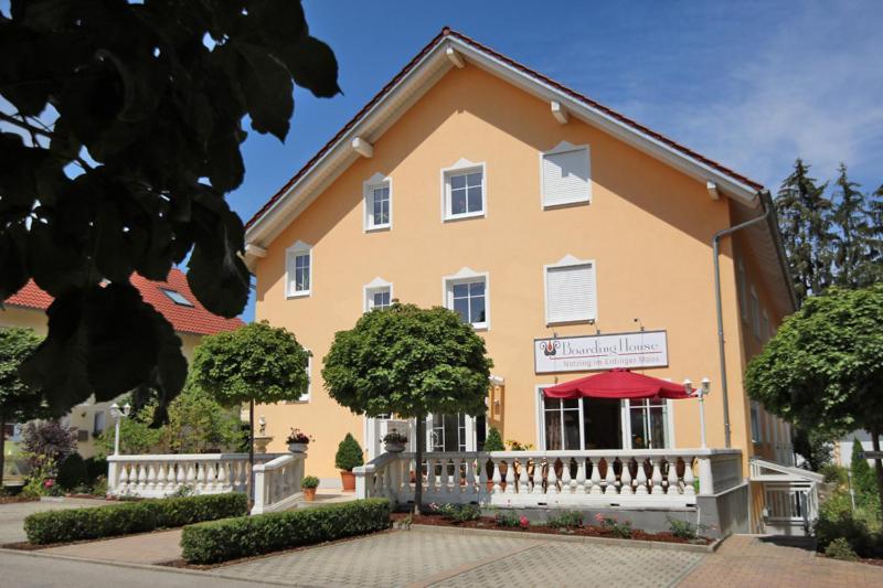 Aparthotel Boardinghouse Notzing Schwaig bei Nürnberg Exterior foto